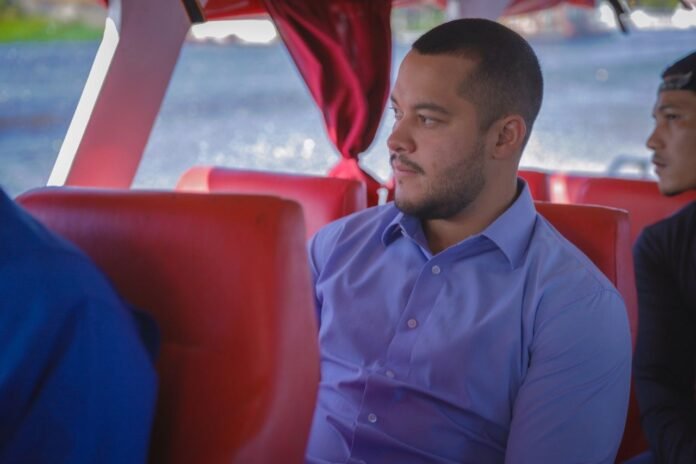 EB77F074-0C16-4F90-9BA1-0BDAA6266542